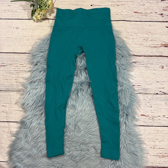 Set Active Sculptflex Seamless High Rise Leggings in Tropic - Picture 2 of 8